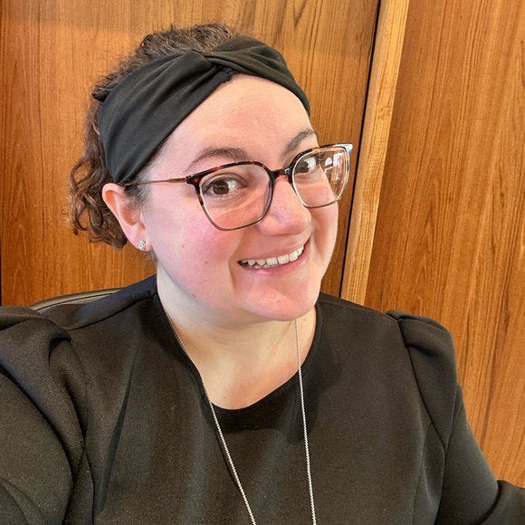 Meet your Posher, Jaritza - Picture 3 of 5